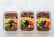 ‘슬기로운 직장인 건강관리’…사무실 생활 속 쉽게 실천하는 건강 루틴 주목 fruit salads